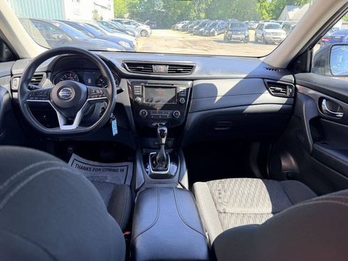 Used 2018 Nissan Rogue S AWD/4WD image 7