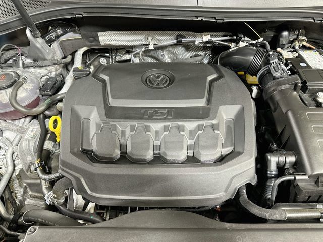Certified 2024 Volkswagen Tiguan SE AWD/4WD image 30