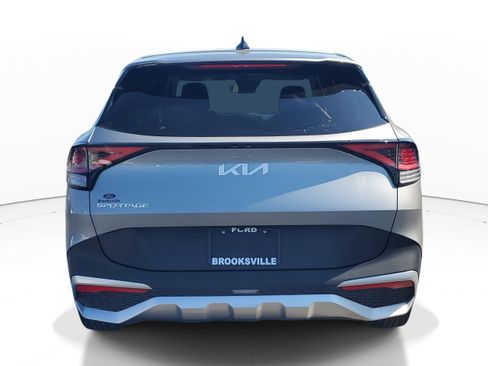 Used 2024 Kia Sportage LX image 5