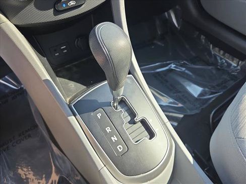 Used 2016 Hyundai Accent SE FWD image 12