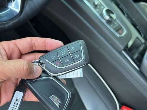 Used 2023 Cadillac Escalade Sport image 10