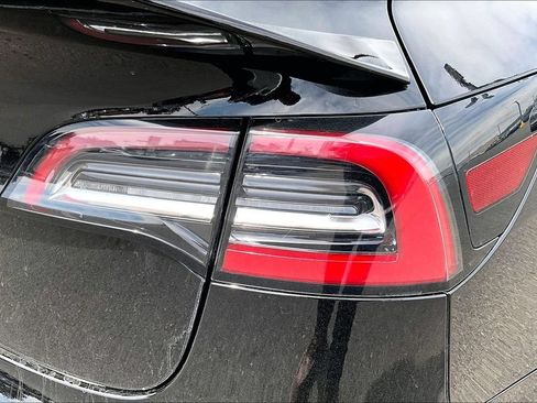 Used 2019 Tesla Model 3 Long Range AWD/4WD image 28