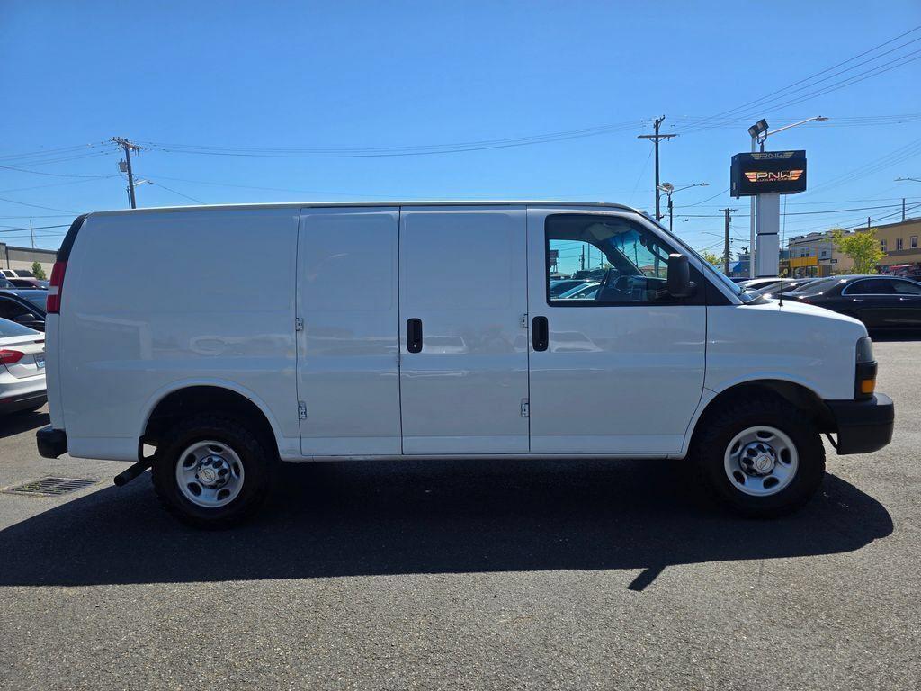Used 2023 Chevrolet Express 2500 w/ Driver Convenience Package RWD image 5
