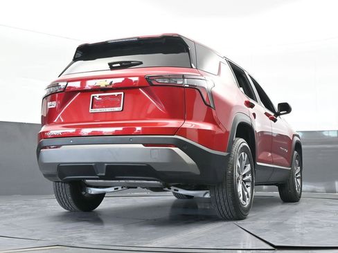 Used 2025 Chevrolet Equinox LT image 58