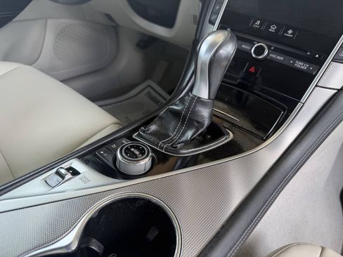 Used 2015 INFINITI Q50 w/ Moonroof Package RWD image 4