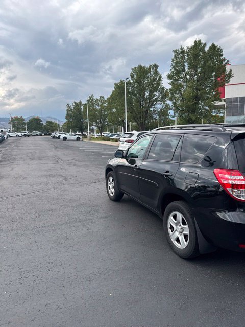 Used 2012 Toyota RAV4 4WD V6 w/ Tow Prep Pkg image 6