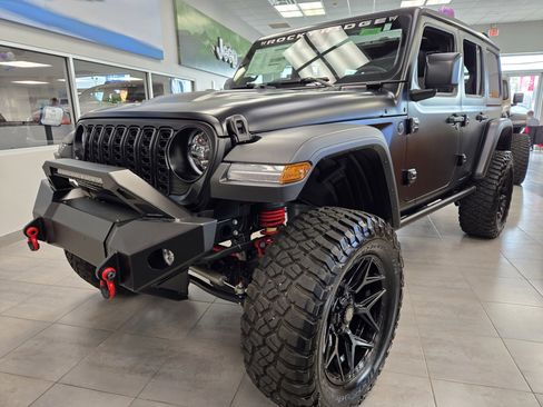 New 2025 Jeep Wrangler Unlimited Sport image 2