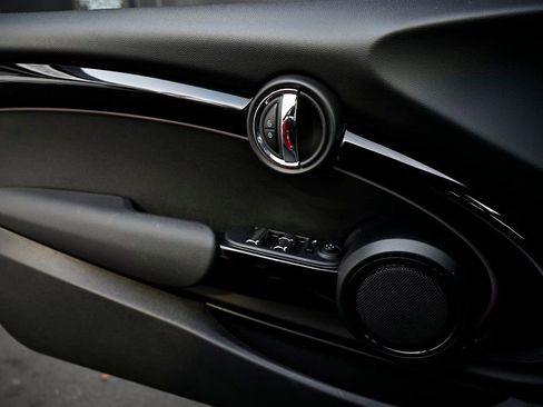 Used 2024 MINI Cooper S image 16