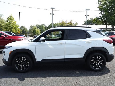 Used 2023 Chevrolet TrailBlazer ACTIV FWD image 6