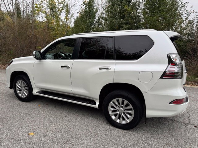 Used 2021 Lexus GX 460 Premium w/ Premium Package AWD/4WD image 7
