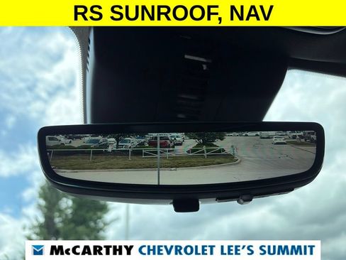 Used 2024 Chevrolet Traverse RS FWD image 12