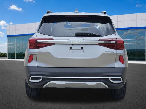 Used 2022 Kia Seltos S FWD image 8