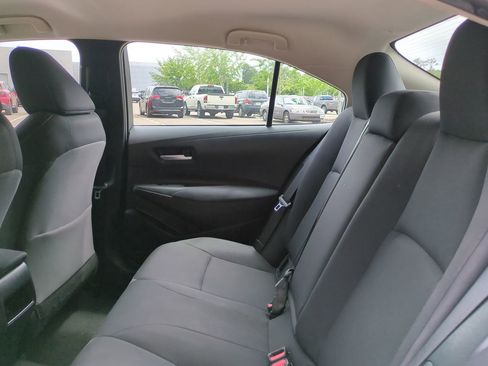 Used 2021 Toyota Corolla LE FWD image 13