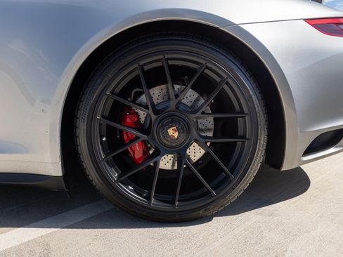 Used 2018 Porsche 911 GT3 RS image 14