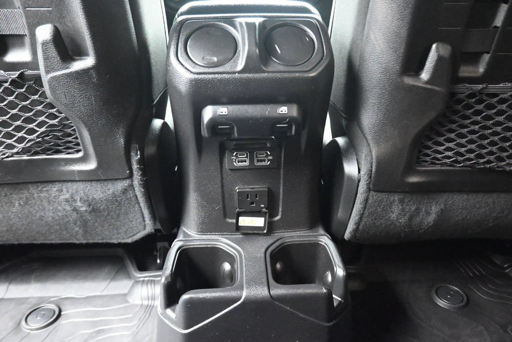 Used 2020 Jeep Wrangler Unlimited Rubicon AWD/4WD image 30