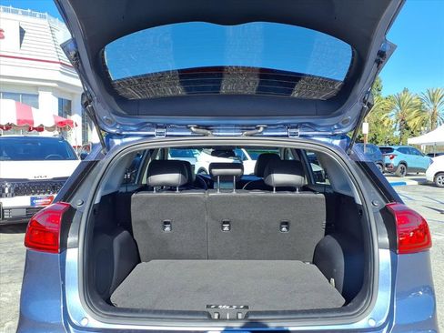 Certified 2022 Kia Niro Touring Special Edition image 24