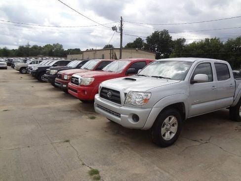 Used 2014 Toyota Tacoma PreRunner w/ SR5 Package RWD image 33