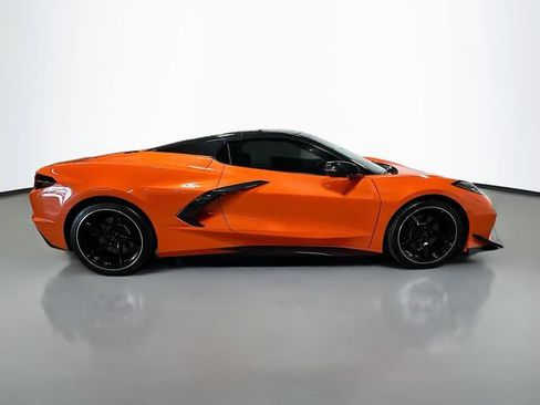 Used 2025 Chevrolet Corvette Stingray Preferred Conv w/ 2LT RWD image 5