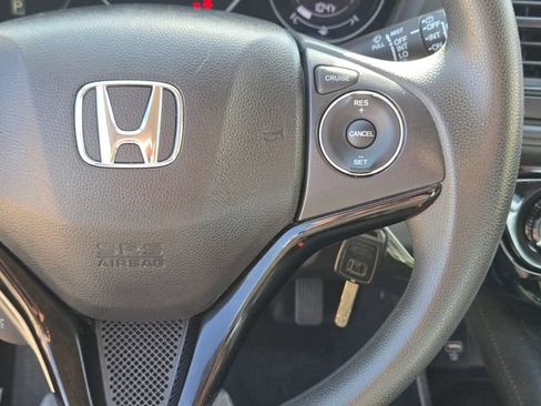 Used 2022 Honda HR-V LX image 30