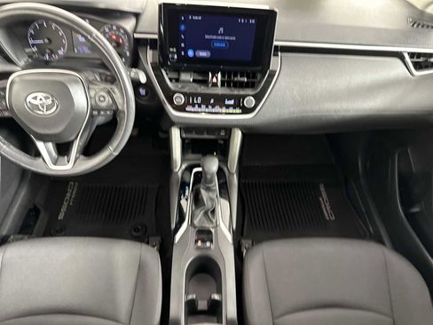 Used 2024 Toyota Corolla Cross LE image 14