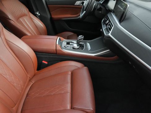 Used 2020 BMW X7 xDrive40i w/ M Sport Package AWD/4WD image 11