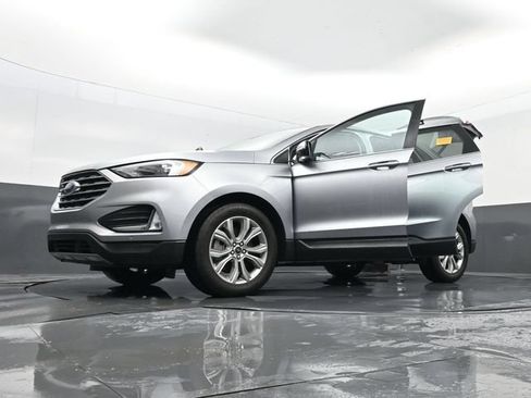 Used 2024 Ford Edge Titanium AWD/4WD image 33