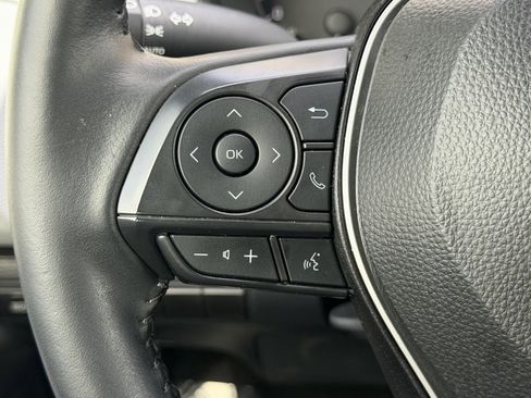 Used 2025 Toyota Corolla SE FWD image 31