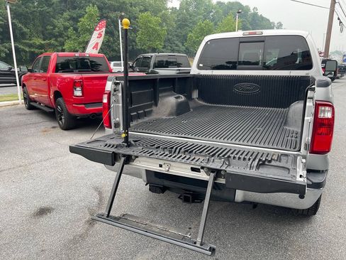 Used 2016 Ford F350 Lariat AWD/4WD image 10