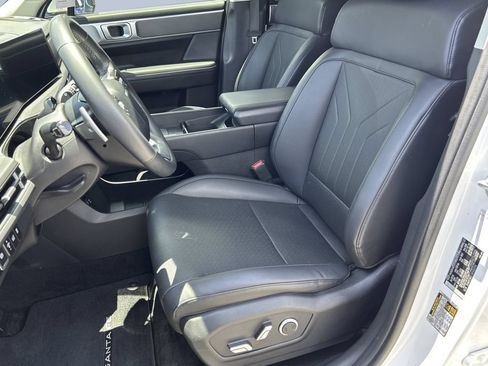 Certified 2024 Hyundai Santa Fe SEL FWD image 11