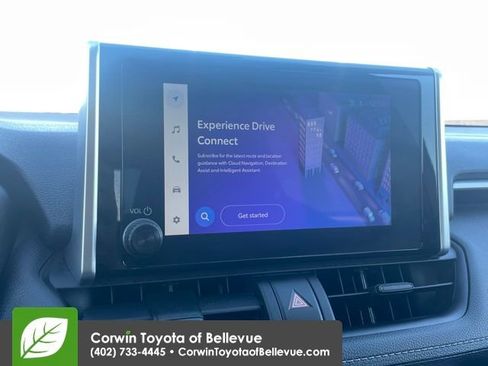 Used 2025 Toyota RAV4 XLE image 9