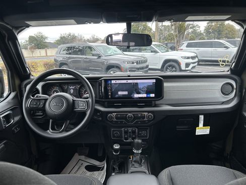 New 2026 Jeep Gladiator Sport AWD/4WD image 32
