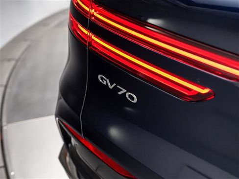 New 2026 Genesis GV70 2.5T Advanced AWD/4WD image 15