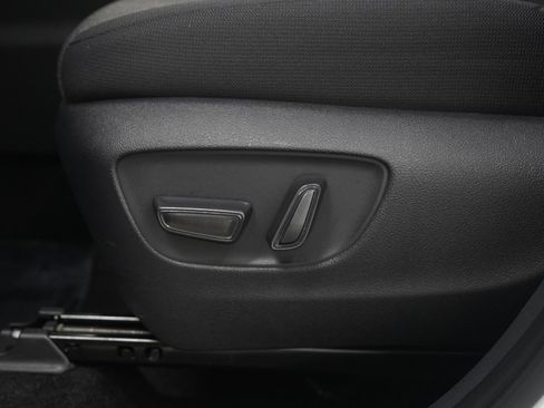 Used 2025 Toyota Grand Highlander FWD image 31