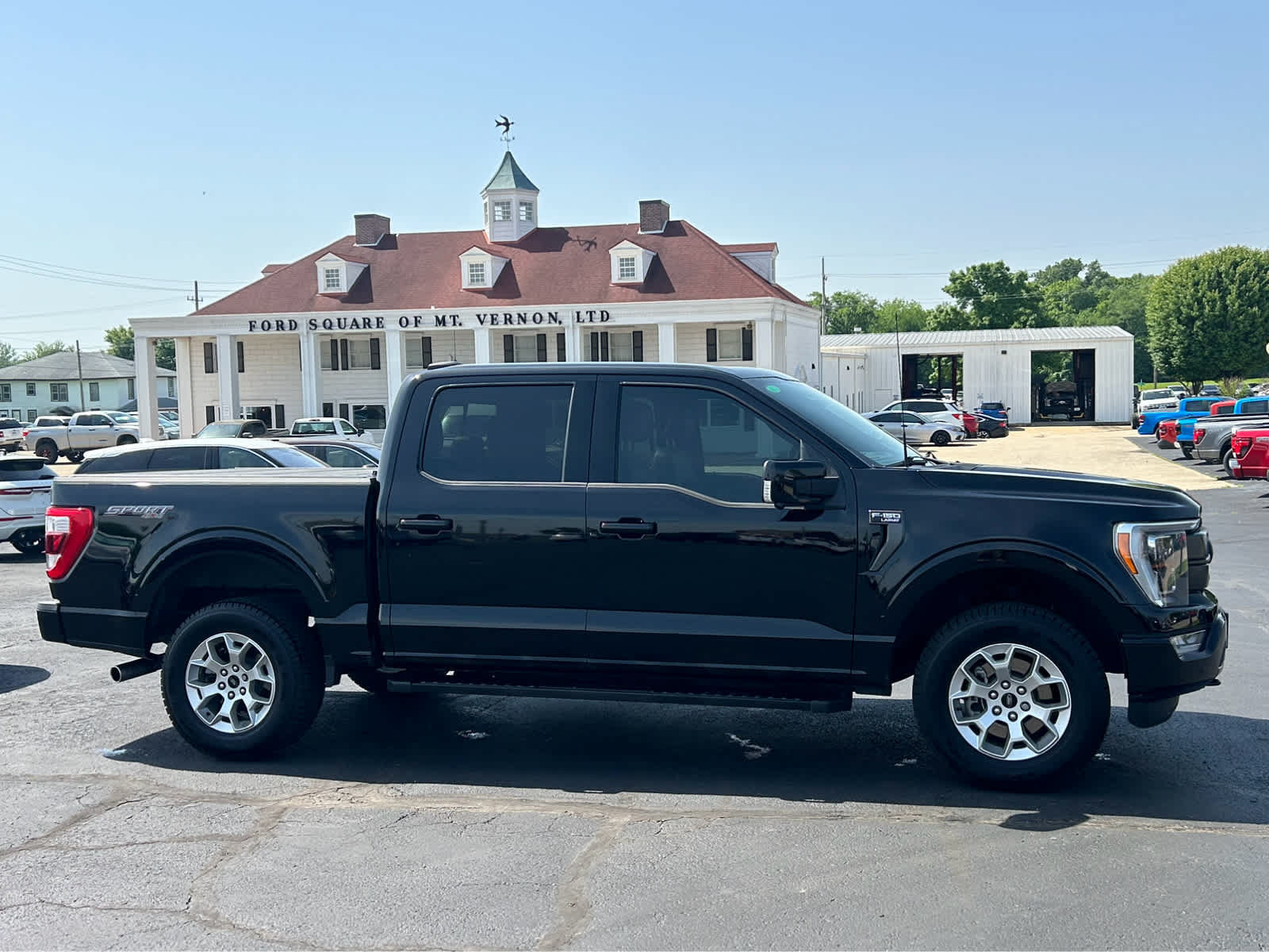 Used 2023 Ford F150 Lariat w/ Equipment Group 502A High AWD/4WD image 5