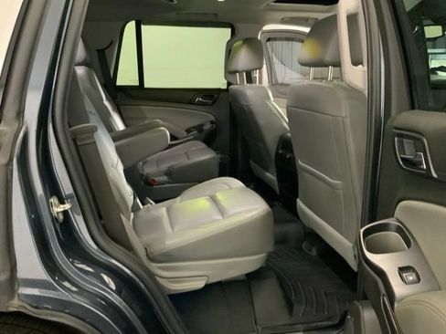 Used 2019 Chevrolet Tahoe LT w/ LT Signature Package AWD/4WD image 29