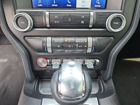 Used 2020 Ford Mustang Coupe w/ Equipment Group 101A RWD image 25