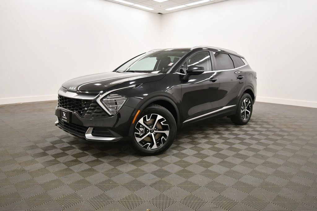 Certified 2024 Kia Sportage EX AWD/4WD image 2