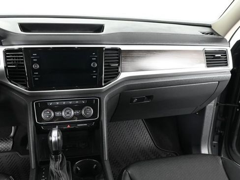 Certified 2023 Volkswagen Atlas SE w/ Panoramic Sunroof Package image 19