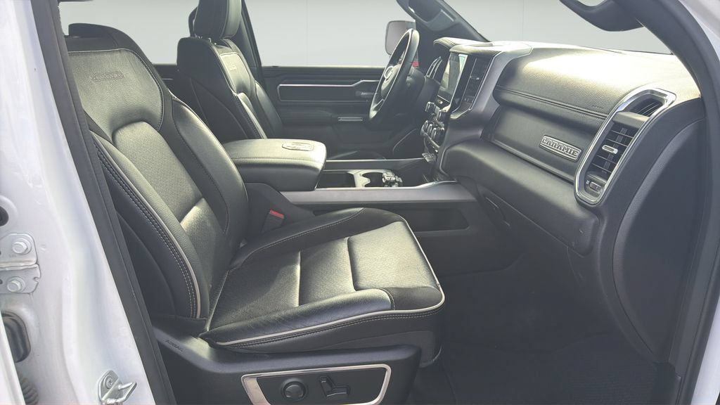 Used 2024 RAM 1500 Laramie RWD image 11