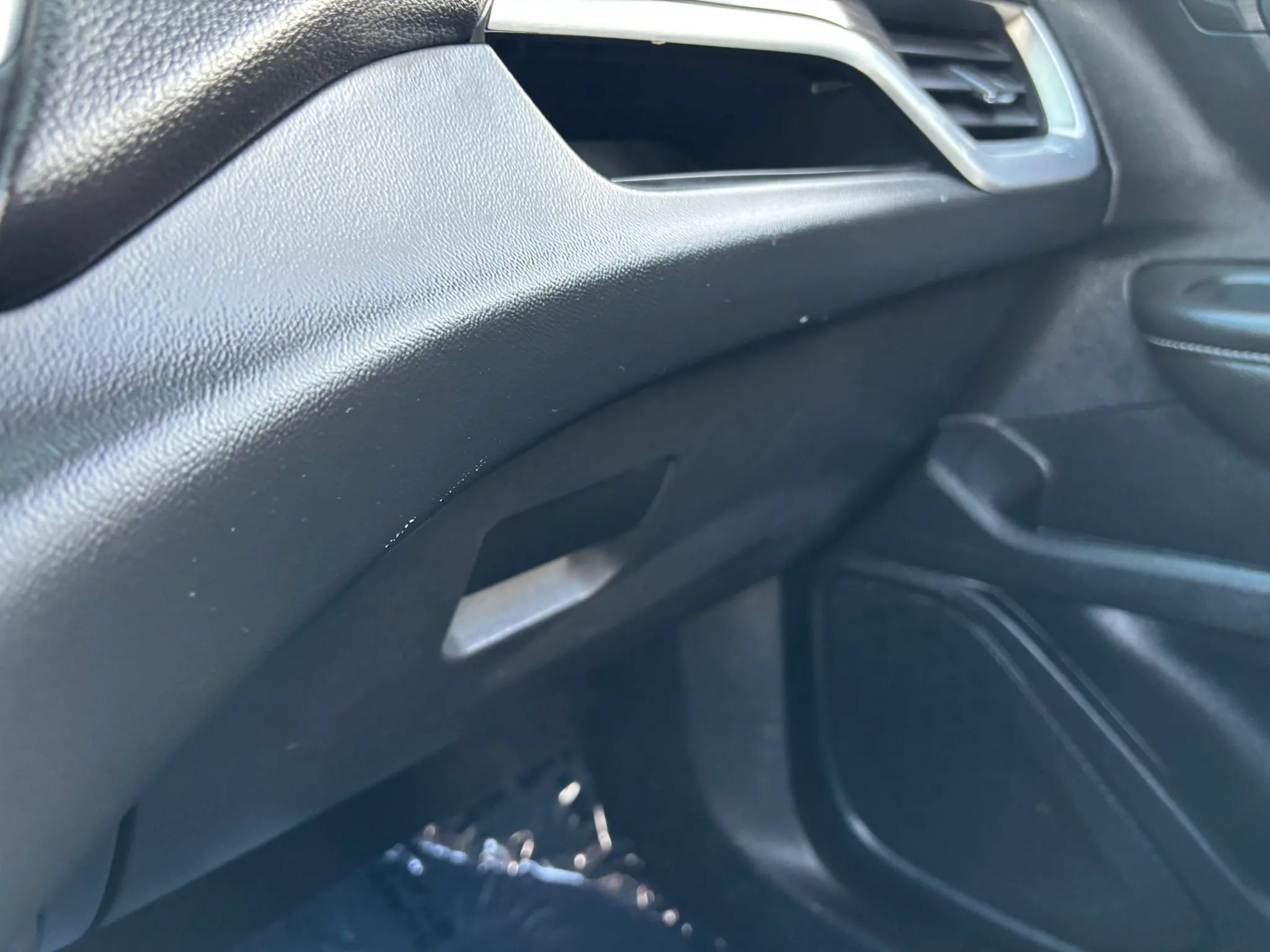 Used 2023 GMC Terrain SLE FWD image 33