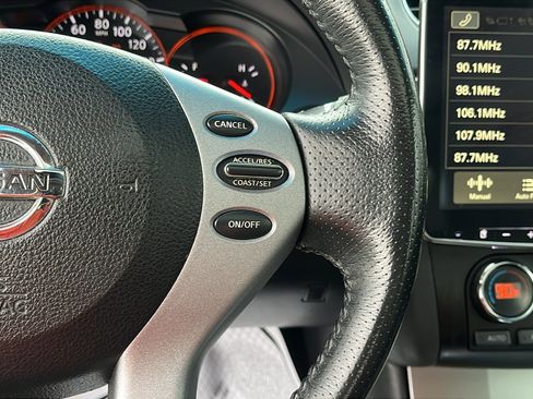 Used 2009 Nissan Altima 3.5 SL FWD image 14