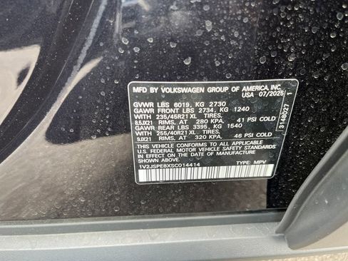 New 2025 Volkswagen ID.4 Pro S Plus image 30