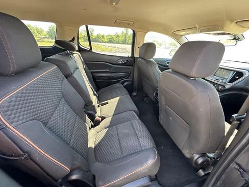 Used 2017 GMC Acadia SLE w/ Driver Alert Package I AWD/4WD image 11