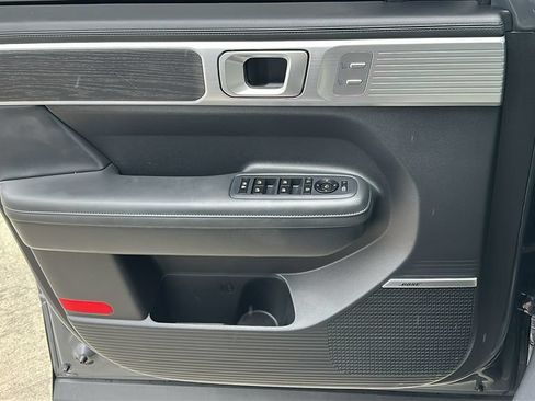 Certified 2025 Hyundai Santa Fe Limited FWD image 20