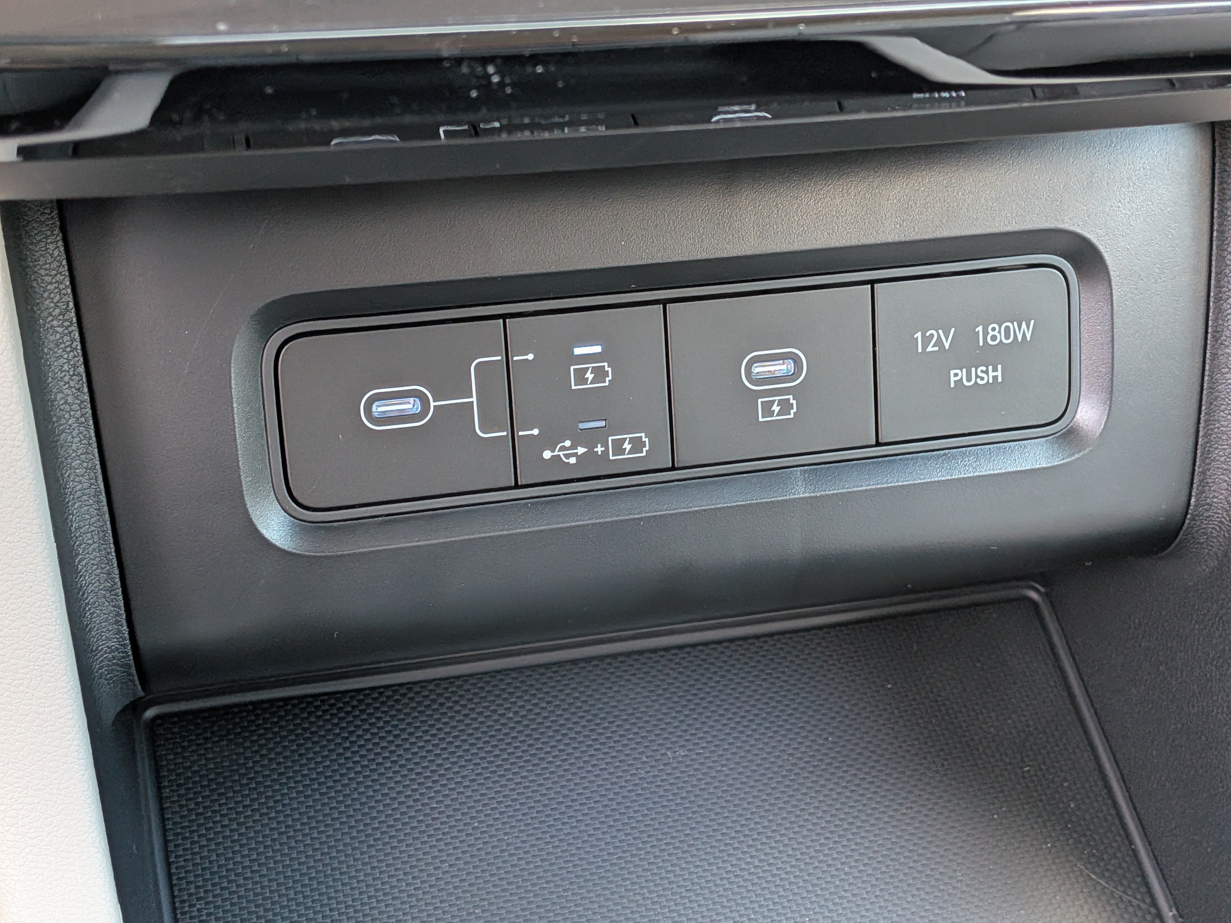 New 2026 Hyundai Tucson Limited w/ Tow & Go Package FWD image 30