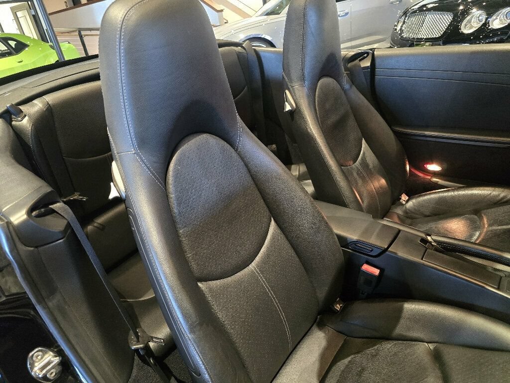 Used 2012 Porsche 911 Cabriolet image 20