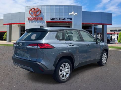 Used 2024 Toyota Corolla Cross L FWD image 7