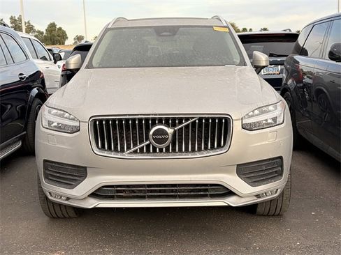 Used 2023 Volvo XC90 B5 Core w/ Climate Package image 2