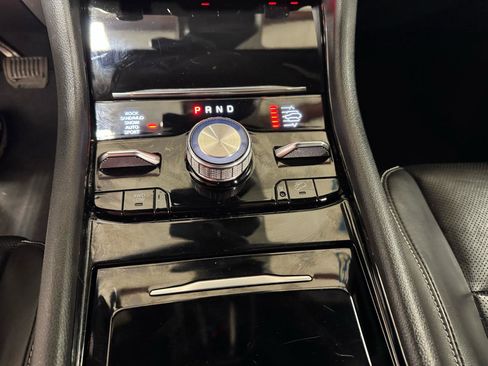 Used 2023 Jeep Grand Cherokee Overland w/ Luxury Tech Group IV AWD/4WD image 21