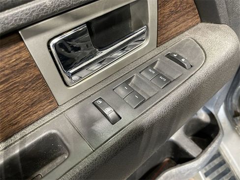 Used 2013 Ford F150 Lariat w/ Mid Equipment Group image 19
